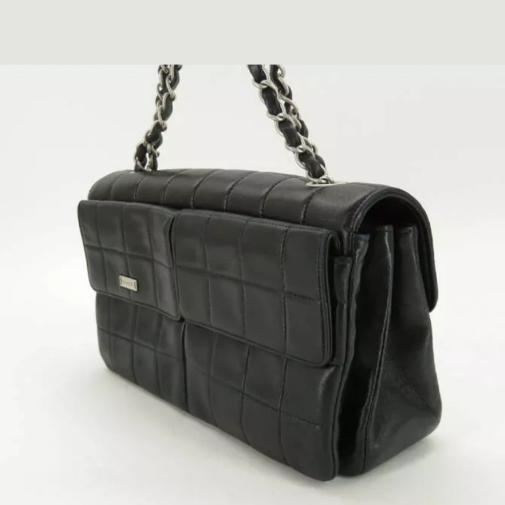 CHANEL Chocolate Bar Black Lambskin Crossbody  Bag - Picture 4 of 10